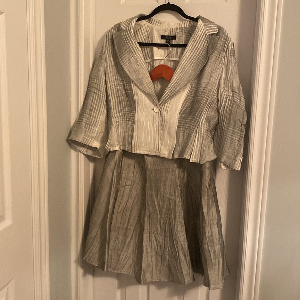 Louben Linen Petite Suit-Size 16
